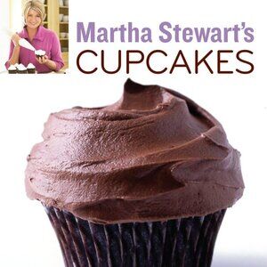Martha Stewart Cupcakes Book 175 Ideas Paperback First Edition A Baking Guide